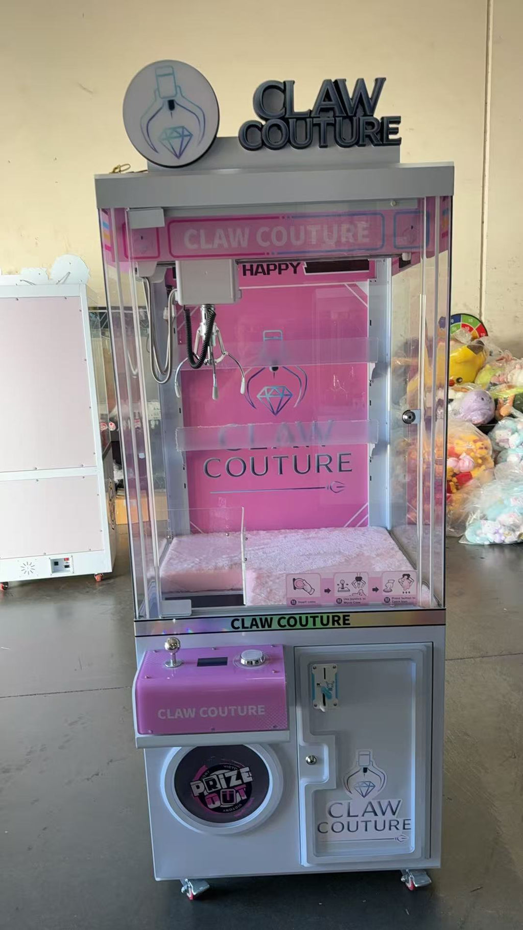 Claw Machine + 500 Tokens+LV Shipping Included
